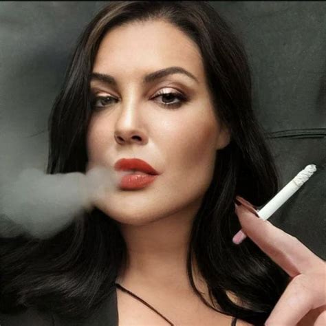 Pin by Michael on smoking hot women | Girl smoking, Women smoking ...