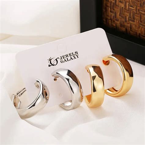 9 Holi Outfit Ideas For All Kinds Of Looks | LBB