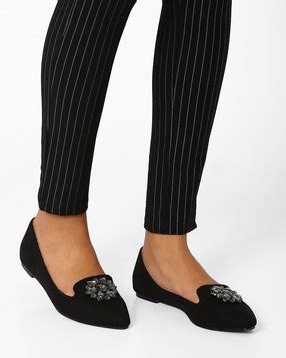 Buy Footwear Online. Get best quality Shoes online for women at Ajio