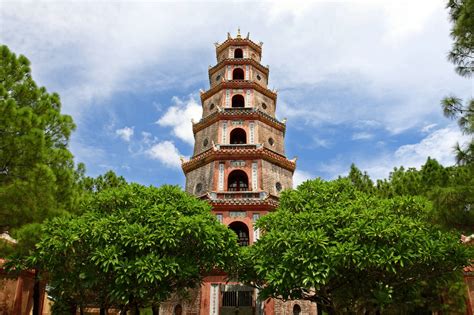 Temples in Vietnam: Discover The Best Ones Today!