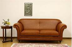 divani in pelle vintage divano classico stile inglese in pelle marrone chiaro vintage divani in pelle vintage divano classico stile inglese in pelle marrone chiaro vintage