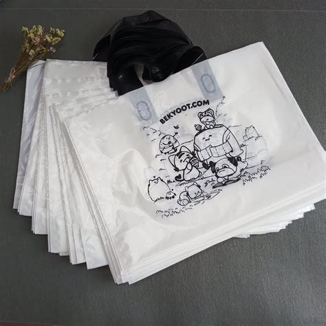 Clothes Carry Custom Printed Plastic Retail Shopping Bag with Handles ...