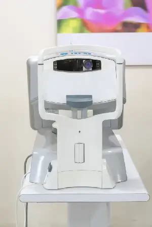 Dry Eye Treatment in Thane, Navi Mumbai & Chembur | SRN Eye Hospital