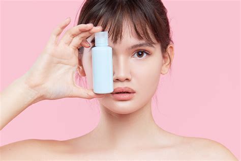 Emulsion Skincare: What is It and How to Use For Face?