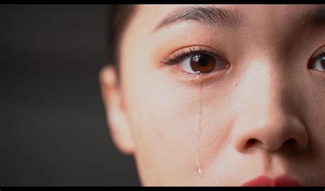 人为什么会流泪，流泪的作用是什么？