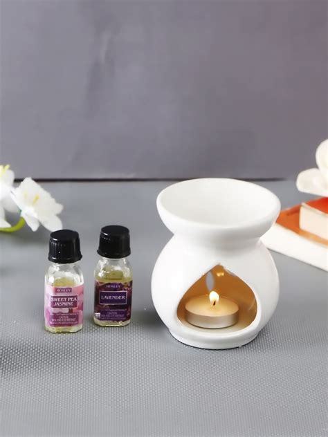 Hosley Ceramic Aroma Oil Warmer/ Oil Diffuser with Oil Bottles and Tea ...