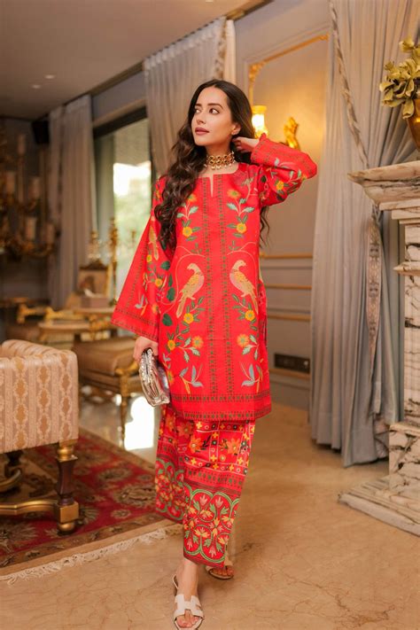 House Of Kari(Chikankari Clothing) - Komal X HOK Lawn Cotton Shimmer ...