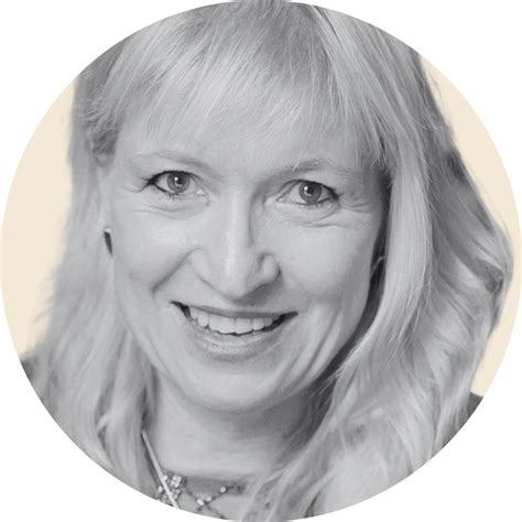 Can Dark Chocolate Replace Painkillers for Period Pain? Biologist ...