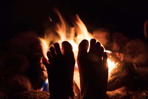 What Causes Burning Feet? - Feet First Clinic