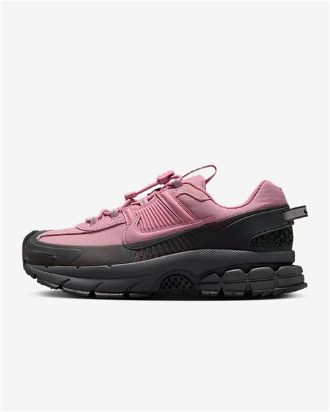 Nike Zoom Vomero Roam Women's Winterized Shoes. Nike IN
