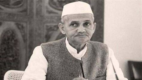 Lal Bahadur Shastri Jayanti 2022: 'जय जवान-जय किसान' का नारा देने वाले ...