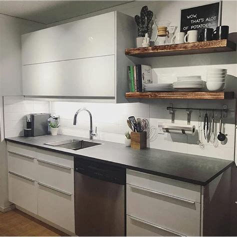 Kitchen Shelves : 2 Piece Pine Solid Wood Floating Shelf (Set of 2 ...