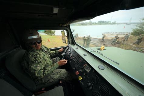 STRIKFORNATO | Allied engineers reinforce Baltic shoreline during ...