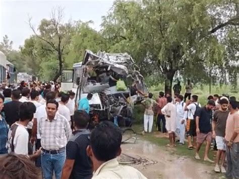 4 killed as bus crashes into dumper in Hanumangarh: 17 passengers ...