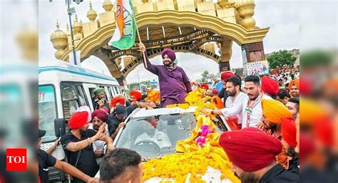 Navjot Sidhu starts consolidating support - GKPro News Breaking