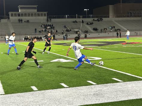 Burbank Boys' Soccer Stopped by Glendale - myBurbank