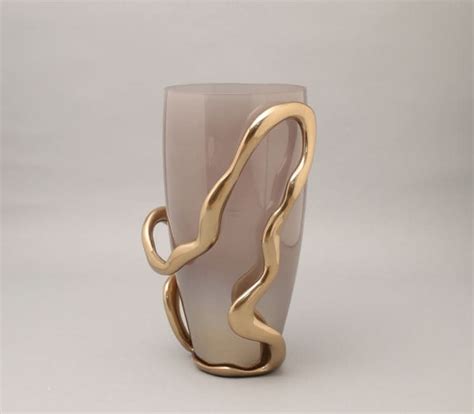 Amorphous Vase – Rabyana Design