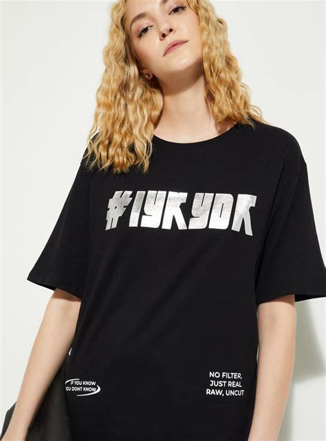 Buy ALAYA F x URB_N Women Metallic Print T-shirt Online at just Rs. 399 ...