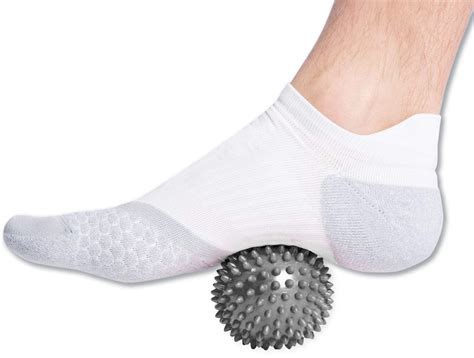 EKIN Professional Massage Balls Foot Ball Foot Massager Spiky Roller ...