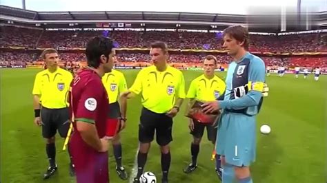 经典回放：2006年世界杯八分之一决赛葡萄牙vs荷兰，C罗大战罗本_新浪新闻