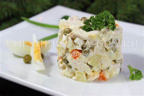 Салат «Столичный» - классический рецепт с курицей | Волшебная Eда.ру