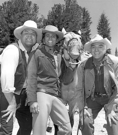 Bonanza Cast, Michael Landon little Joe Dan Blocker hoss Lorne Green ...