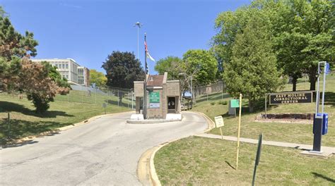 East Moline Correctional Center — John Howard Association of Illinois