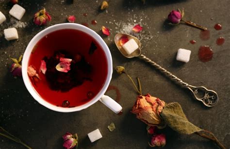 Rose Tea in Culinary Creations: Beyond the Teacup – ZYANNA India