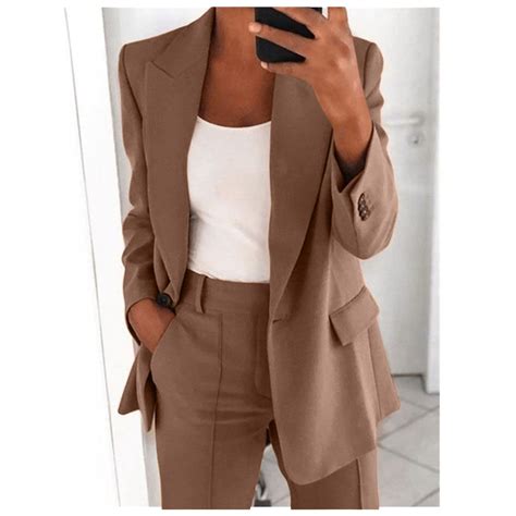 Business Suits for Women 的图像结果