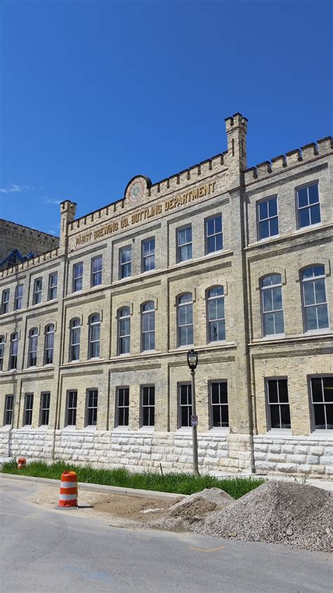 Pabst Building 29 - Roman Electric