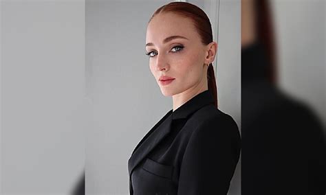 Sophie Turner seen kissing Peregrine Pearson in public again