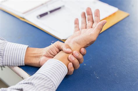 Tendonitis wrist surgery