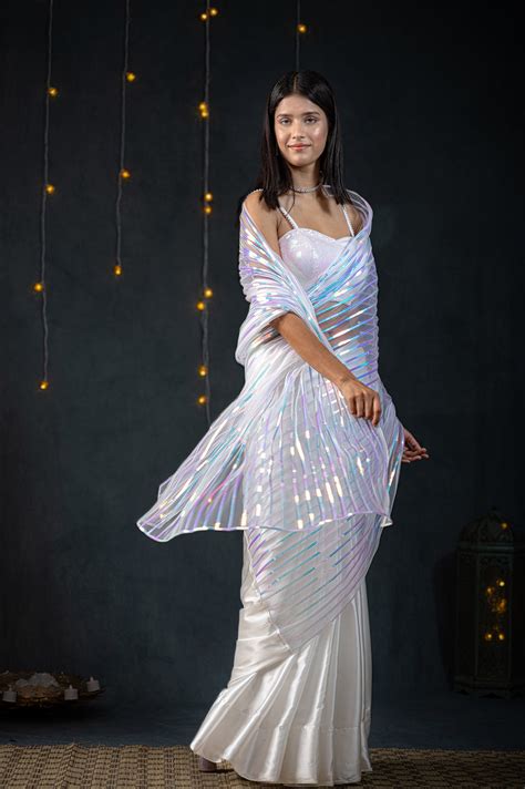 White Impression Net Saree – Swtantra