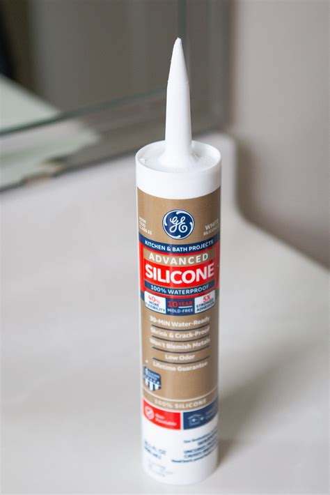 How to Recaulk a Bathtub, Step-by-Step | The DIY Playbook