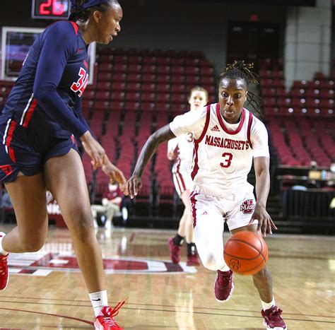 UMass Women's Basketball vs Dayton 1/19/22 - masslive.com