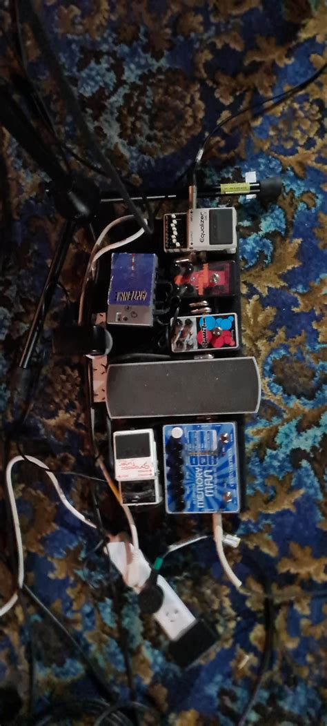 Black Midi's pedal setups from tonight's show in Auckland, NZ : r ...