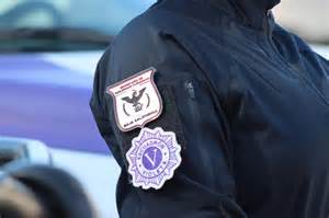 Escuadrón violeta detiene hombre por amenazar a su propia madre ...