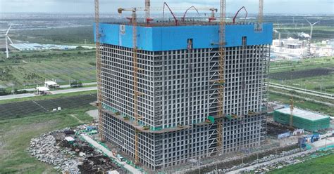 China prueba una gigantesca batería de gravedad que parece un edificio ...