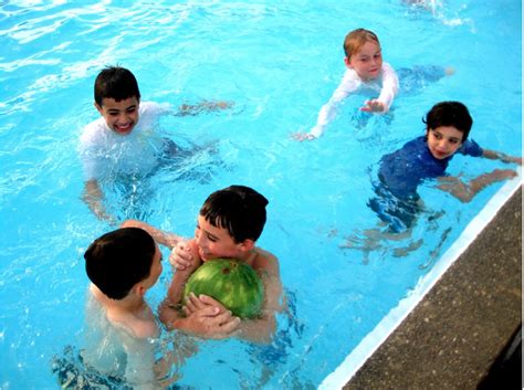 Swimming Fun 的图像结果