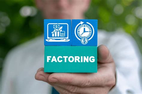 What are the Differences Between Factoring and Bank Loans?