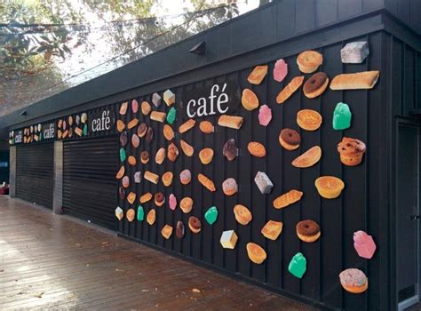 Sample Building Signage 的图像结果