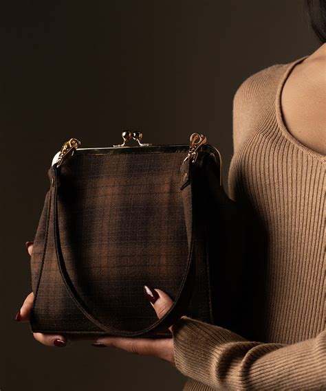 Lady Whistledown - Vintage Brown Check Clutch Bag by Theater – Theater.xyz