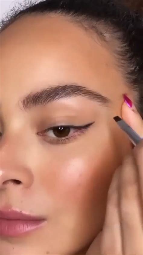 Smokey Eye Tutorial 的图像结果