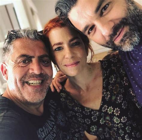 Αστέρια στην άμμο σειρά: Ένας έρωτας ξεθάβει μυστικά, μίση και πάθη