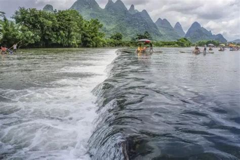 桂林的山漓江的水摄影图片_大图网图片素材
