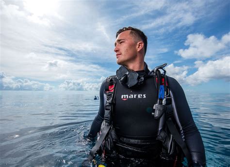 Scuba Diving Jobs Cairns at Abigail Schardt blog