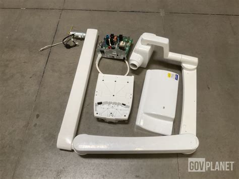 Operating a Digital Planmeca X-ray Machine 的图像结果