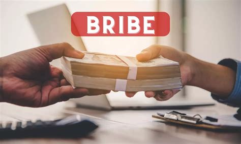 2 Nashik prison doctors held for taking Rs 30000 bribe for issuing ...