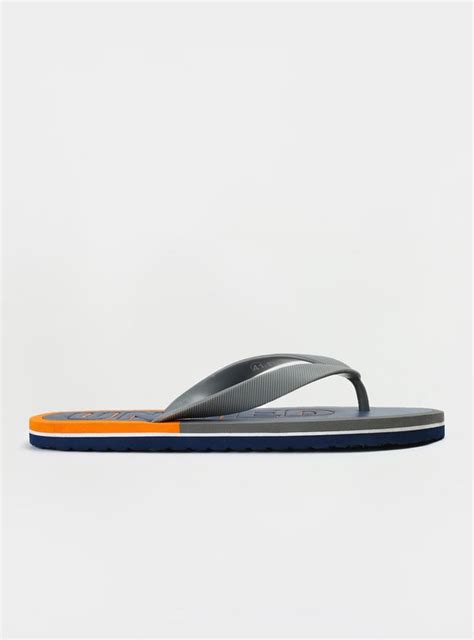 Buy Men Colorblocked V-Strap Slippers Online at just Rs. 399.0 ...