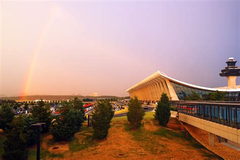 9 Key Things to Know About Dulles International Airport